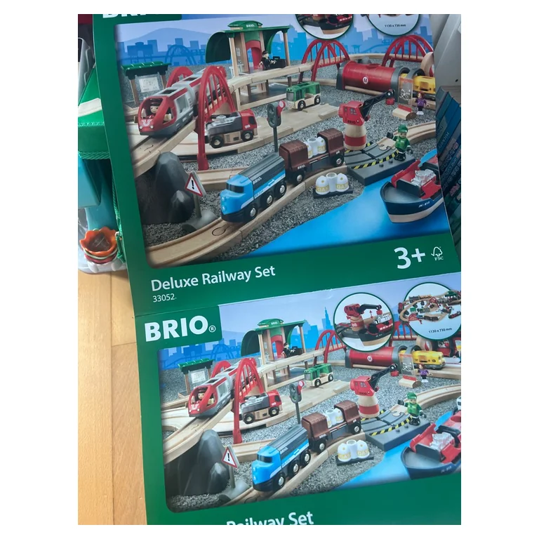 BRIO Deluxe Railway Set 33052 — tory drewniane 106 elementów